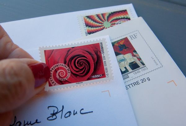 vd office-saint omer-secretaire independante-timbre courrier